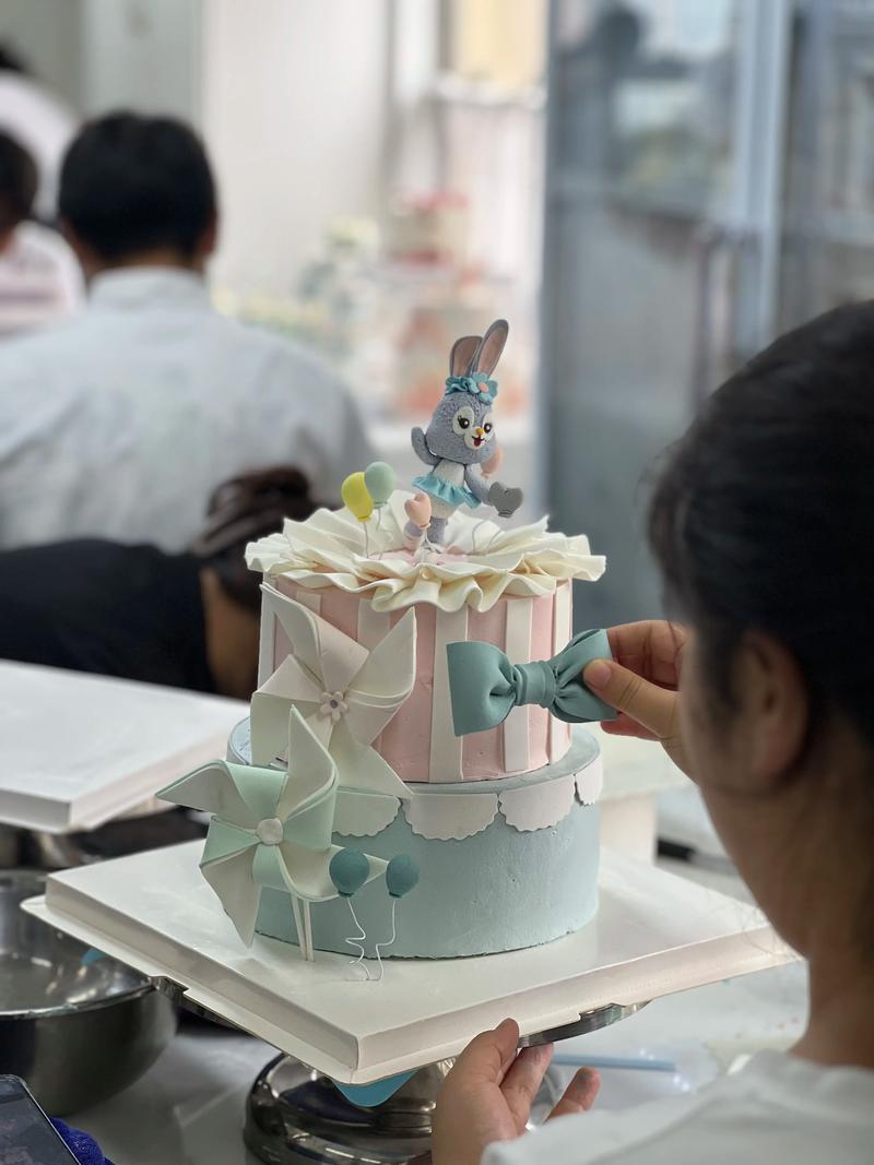 金华磐安西点西餐培训 韩式裱花、翻糖蛋糕与法式甜品的甜蜜启航