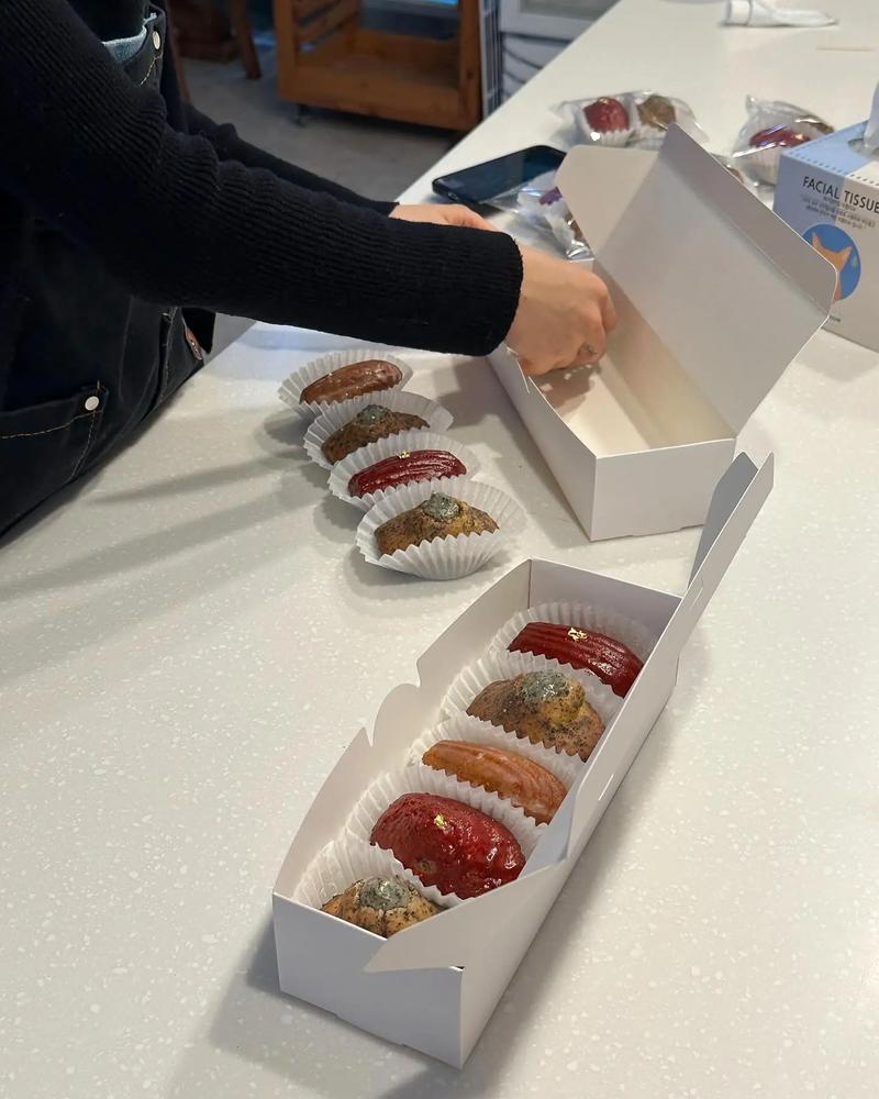 零基础在温州永嘉西点西餐培训 学面包.韩式裱花,翻糖蛋糕.法
